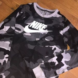 Good Condition. Nike Boy’s Camo Shirt